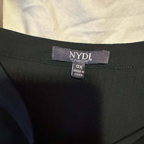 Nydj 3/4 sleeve pintuck blouse. - Picture 3 of 6